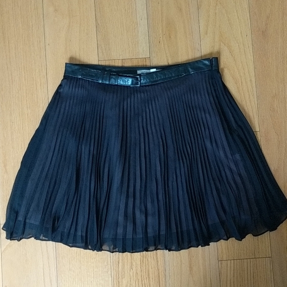 BCBGeneration skirt - Picture 1 of 4
